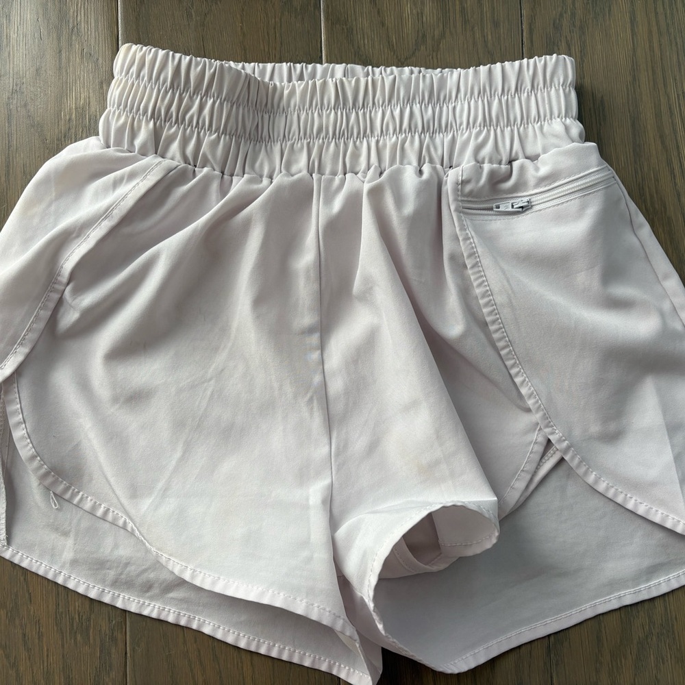Blooming Jelly women’s running short - white - XS